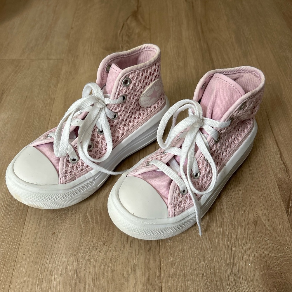 Girls Platform Crochet Converse